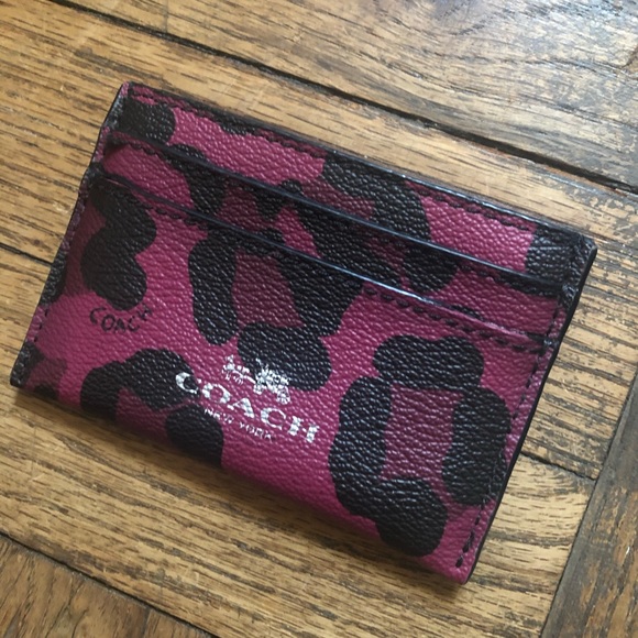 SOLD 🛑 COACH OCELOT CARD CASE - Picture 3 of 4